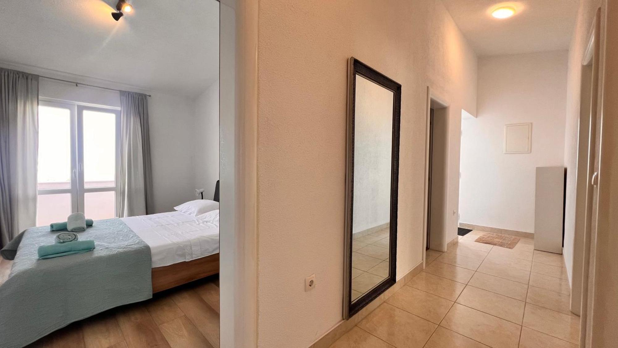 Conte Čikara Apartment Saricevi Exterior foto